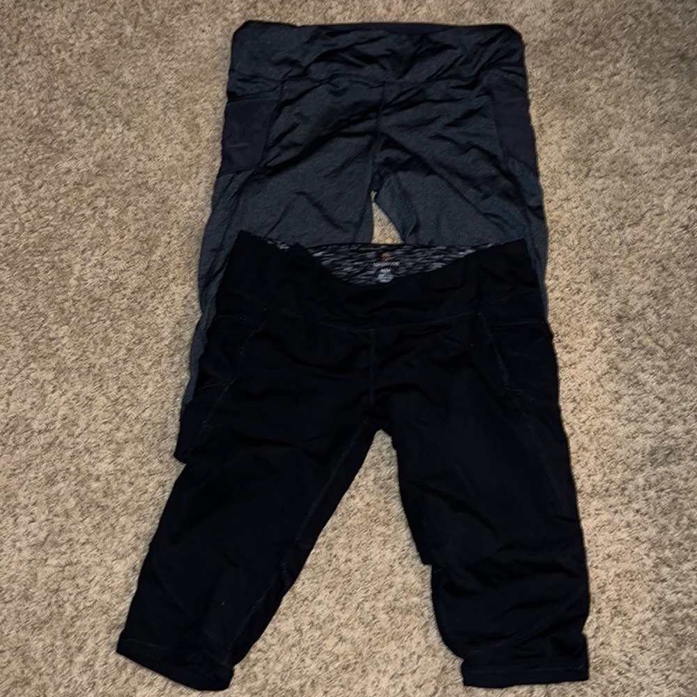Black knee length workout pants bundle